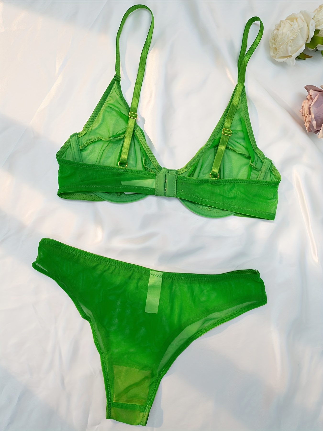 Square Body Push Up Bra Cosplay Outfit Matching Bras Panties Green Outfit  See Through Dress Tight Shirt Midi Dress Cul : : Clothing, Shoes &  Accessories