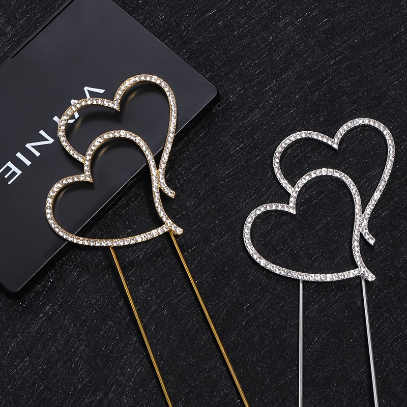 Decorazioni per 60° Anniversario Matrimonio Argento con Diamanti per 60°  Anniversario, Bandierina a Forma di Cuore per Torta in Raso per 60° Coppia,  Accessori per Feste di Anniversario : : Casa e cucina