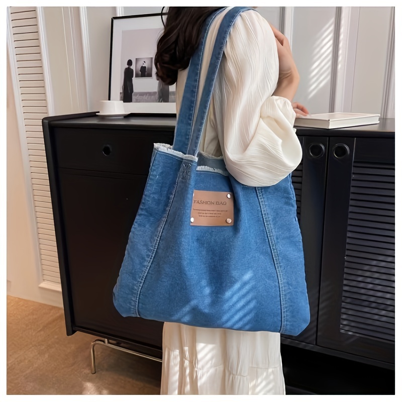 Quilted Shoulder Bag - Light denim blue - Ladies