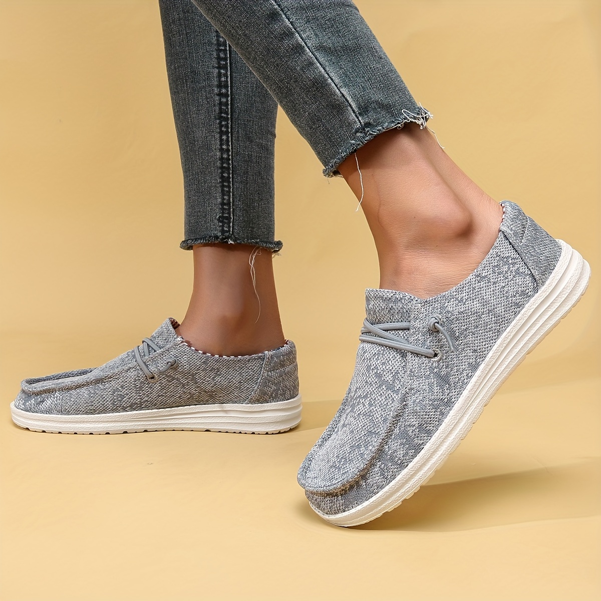 Women's Lightweight Walking Shoes Low Top Sport Flat Shoes