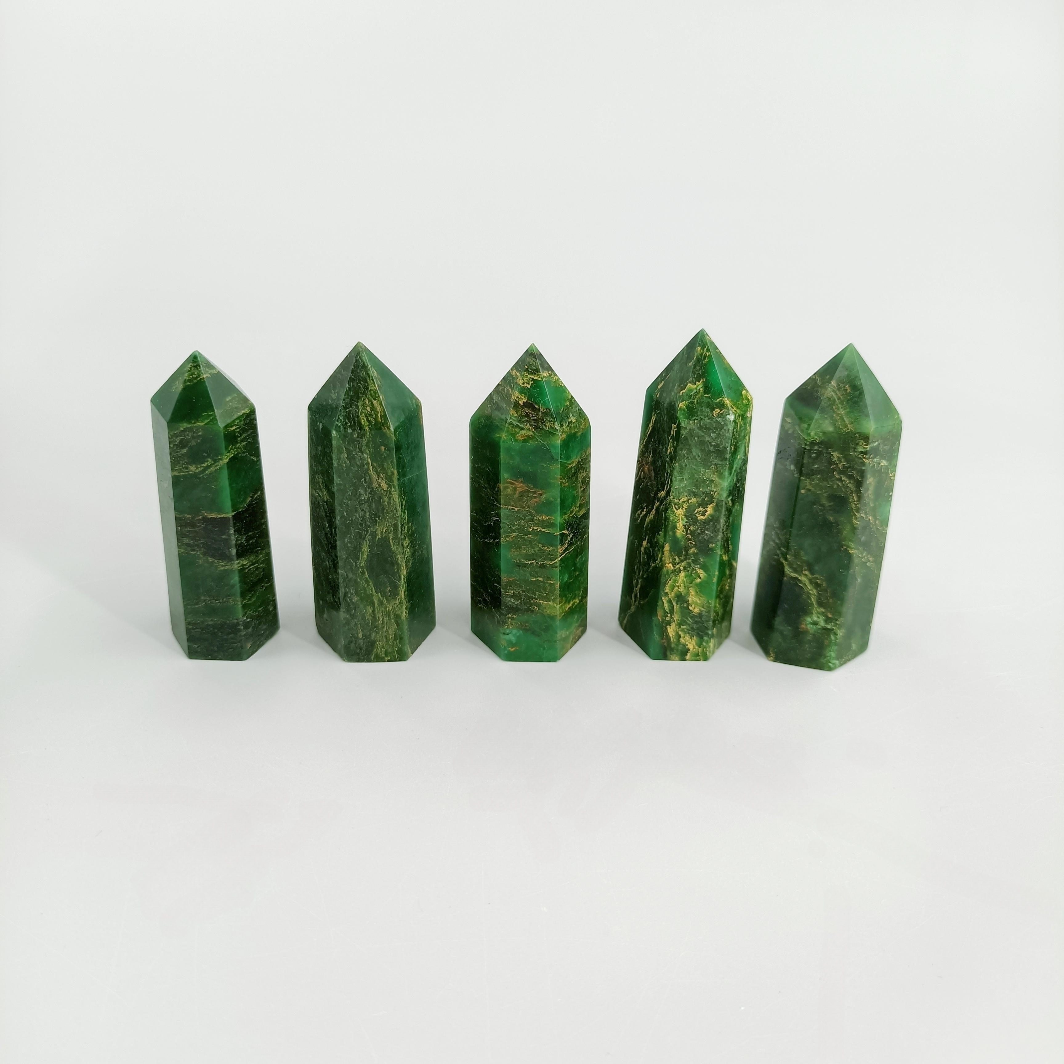 Green Emerald Point Gemstone Crystal Tower Healing Energy Meditation
