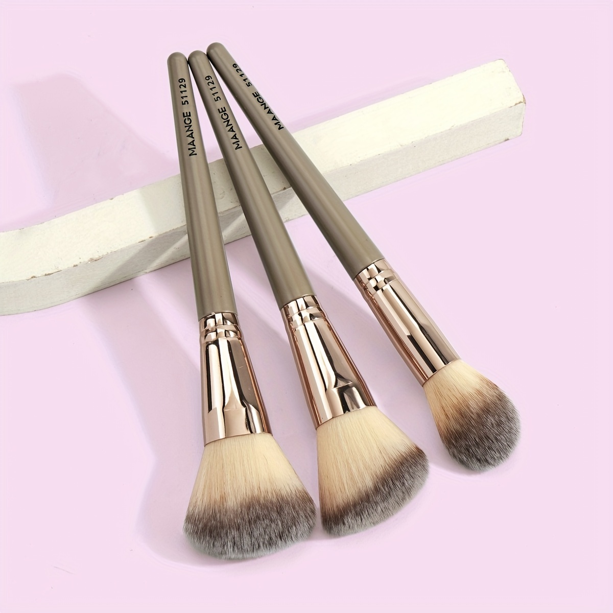 

3pcs Contour Highlighter Brush Set, Premium Blush Bronzer Face Makeup Brush Kit, Perfect For Cheek Nose Blending Contouring