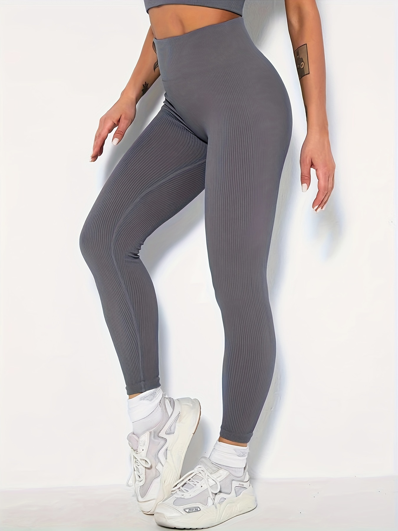 Dark Grey Solid Regular Women's Sports Leggings 