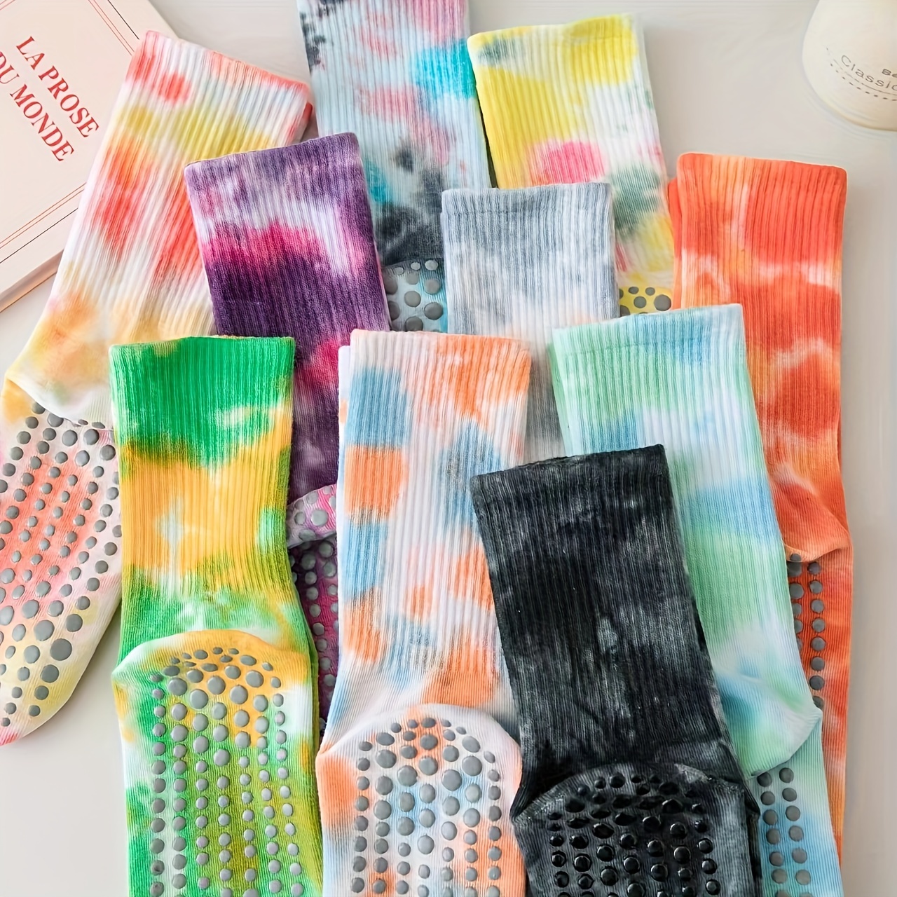 

1 Pair Of Tie Dye Anti-slip Yoga Socks, Sweat-absorbing Cozy Floor Socks, Breathable Grips Sporty Mid-tube Socks For Pilates, Barre, Ballet