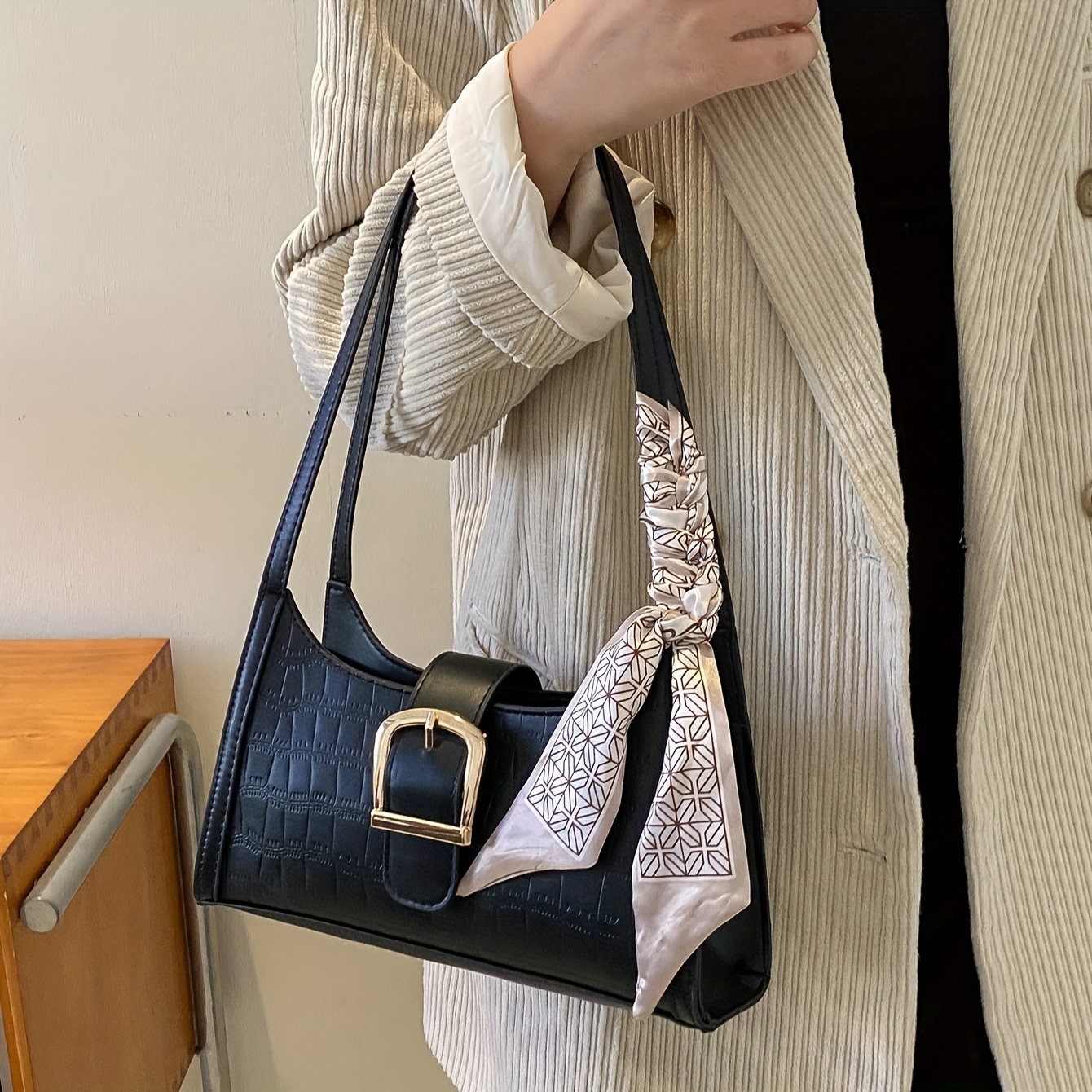 Retro Buckle Decor Baguette Bag, Women's Trendy Shoulder Flap Bag