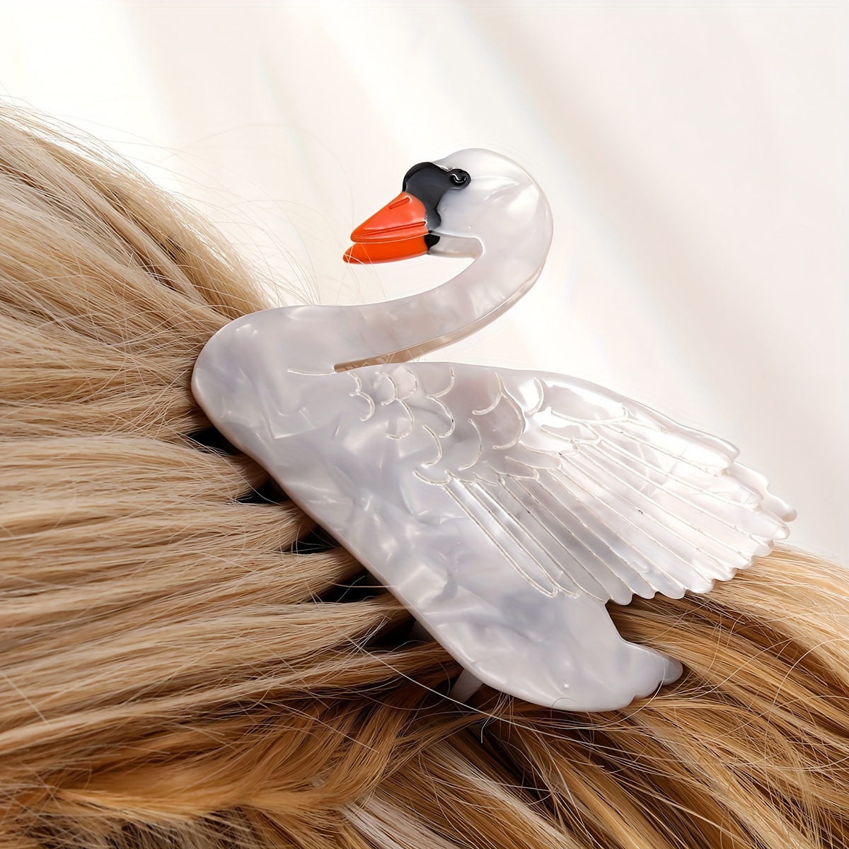 

1pc Acrylic Elegant Swan Hair Clip Back Head Hair Clip Non-slip Shark Claw Hair Accessories For Women