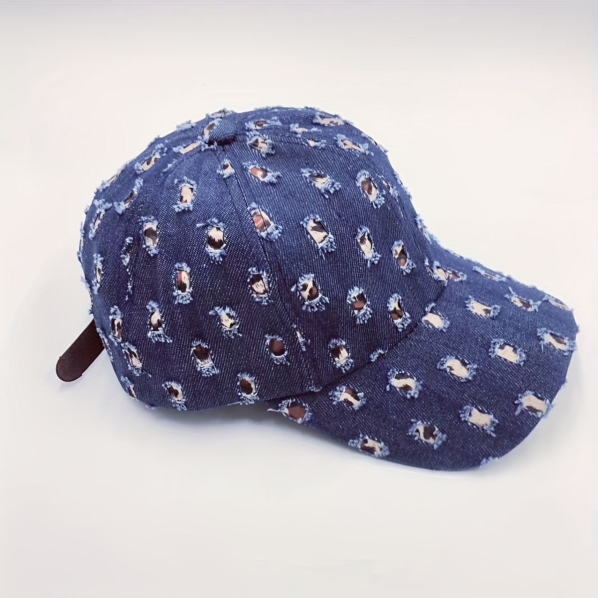 1-Pack *'s Vintage Distressed Baseball Cap with Frayed Edges Blue/White  Floral Pattern Retro Unisex Casual Hat for Casual Attire, Baseball Hat, - Main Image
