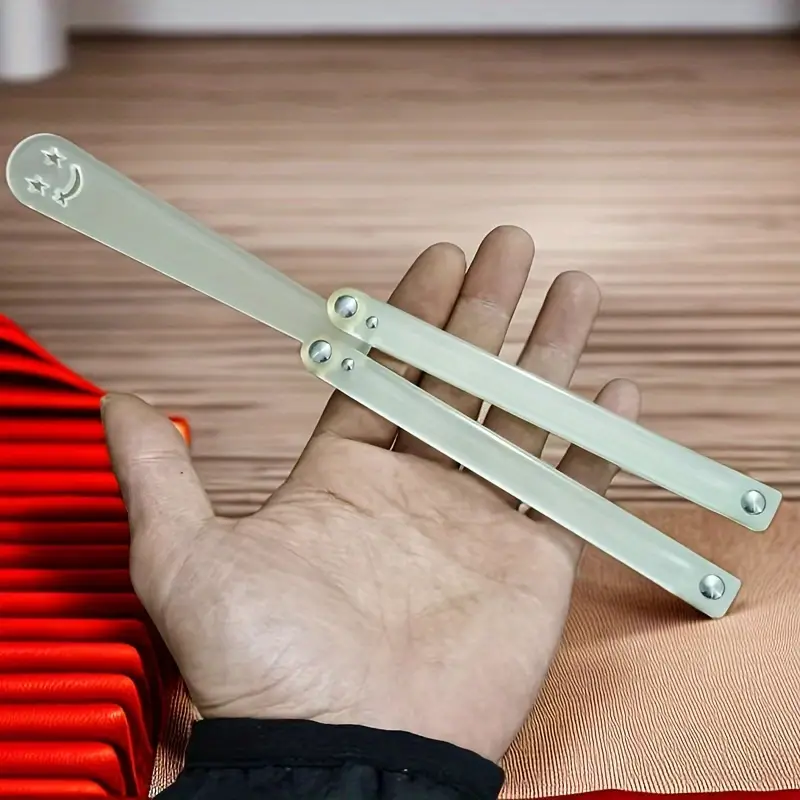 Cute Fancy Luminous Plastic Butterfly Knife, Safe Unsharpened Practice Knife,  Throwing Knife, 3 Colors Available - Temu