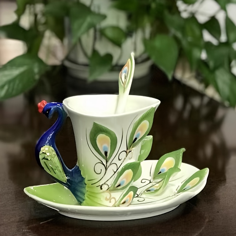 Ensemble de soucoupe de tasse à café en céramique avec cuillère en or