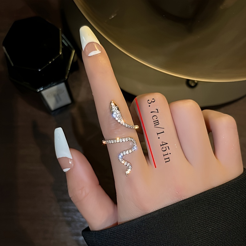 Shimmering Fashion Personality Micro-paved Coiled Snake Ring
