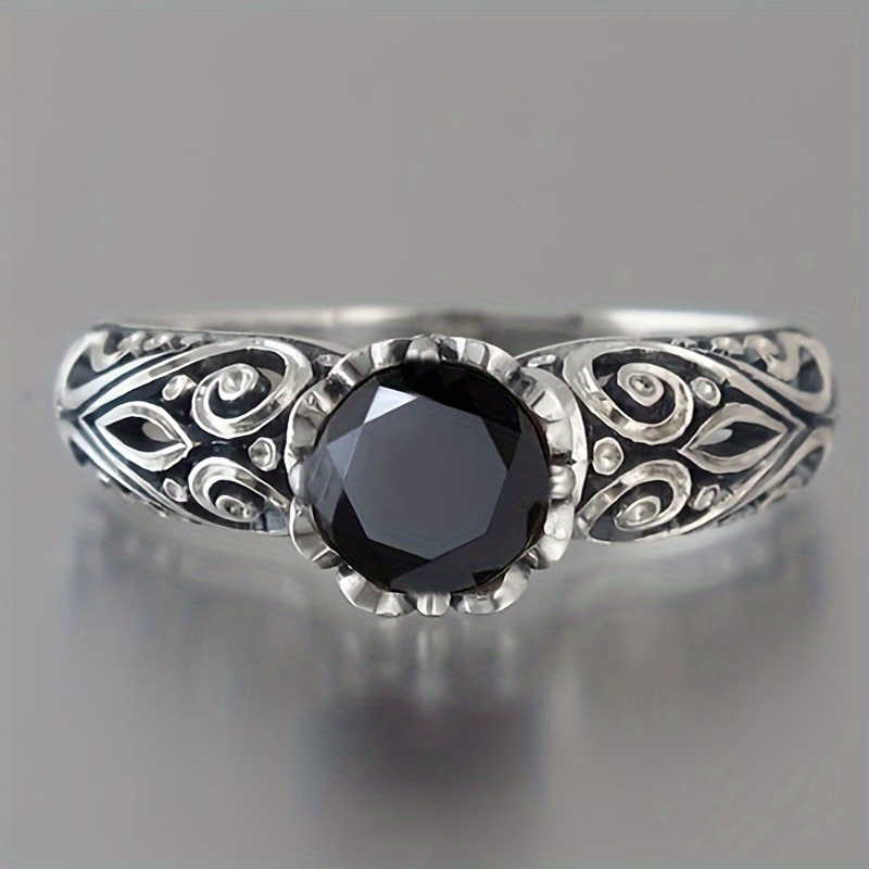 

Vintage Style Ring With Black Gemstone Decor,multiple Sizes Available