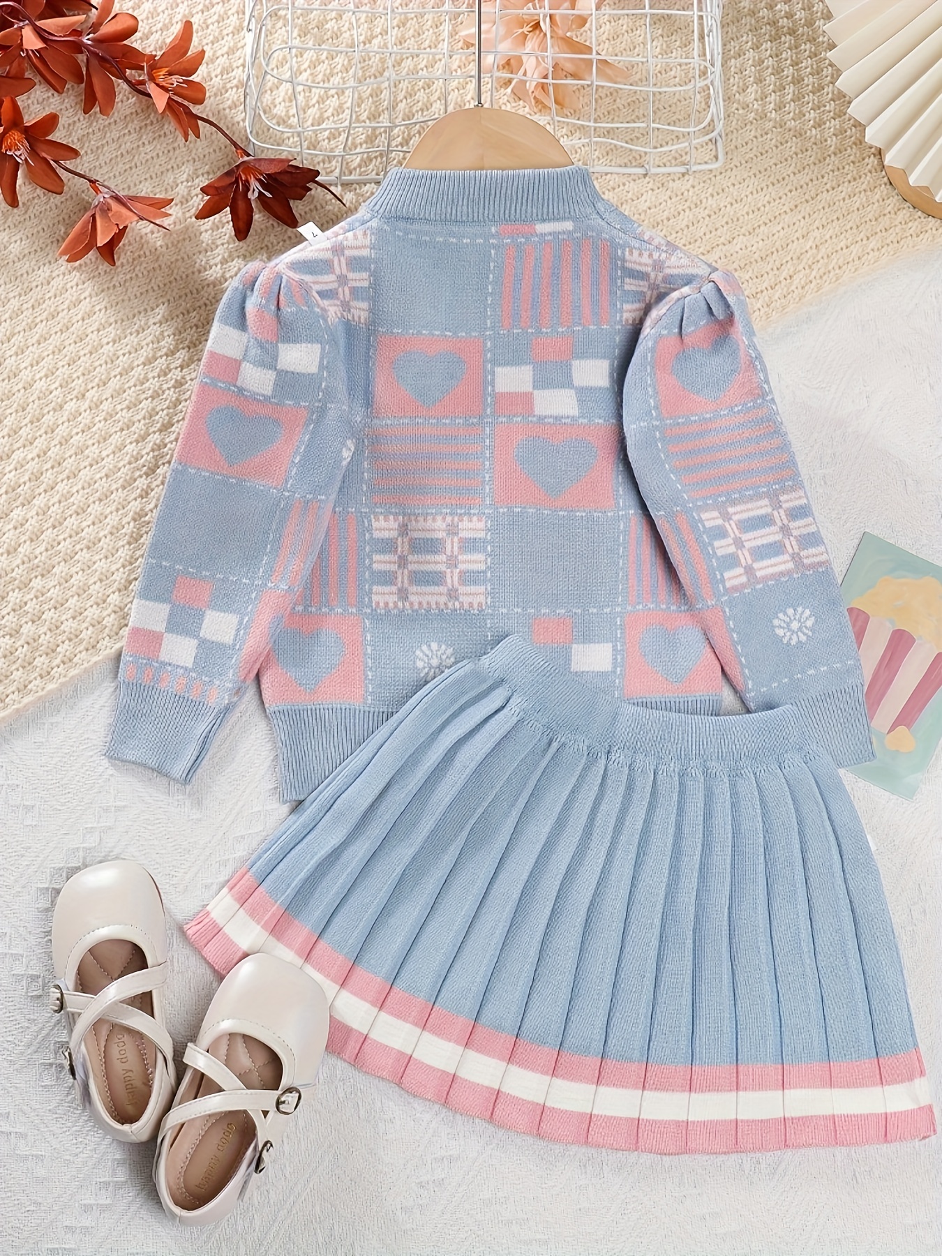 Girl's Casual Sweater Outfit, Heart Pattern Knit Top & Color Clash