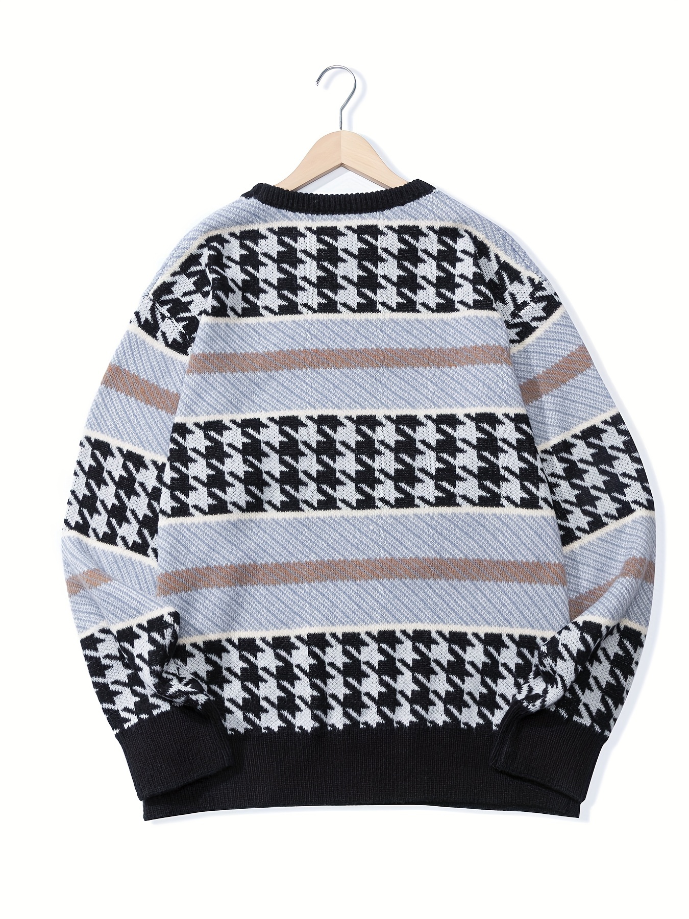Black And White Round Neck Men Printed Woolen Sweater, Size: Large