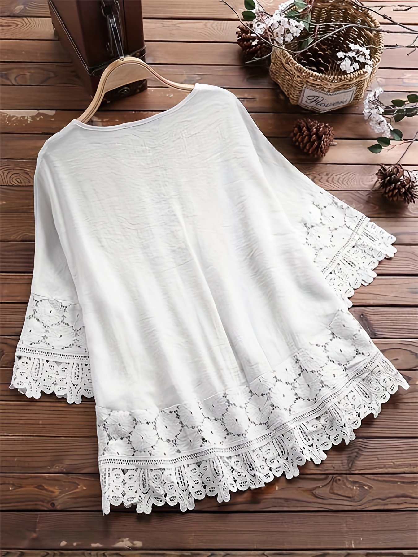 Women's Plus Size Contrast Guipure Lace Cold Shoulder Fashion Short Sleeve  Tee 3XL(18) 