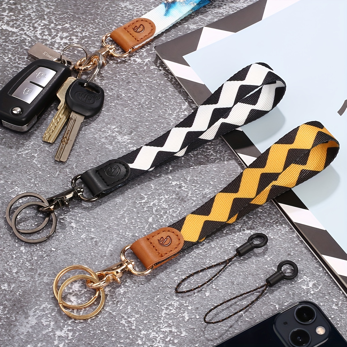 MNGARISTA Hand Wrist Lanyard Key Chain, Cool Keychain Wristlet, Wristlet Strap with Car Keychain, Leopard
