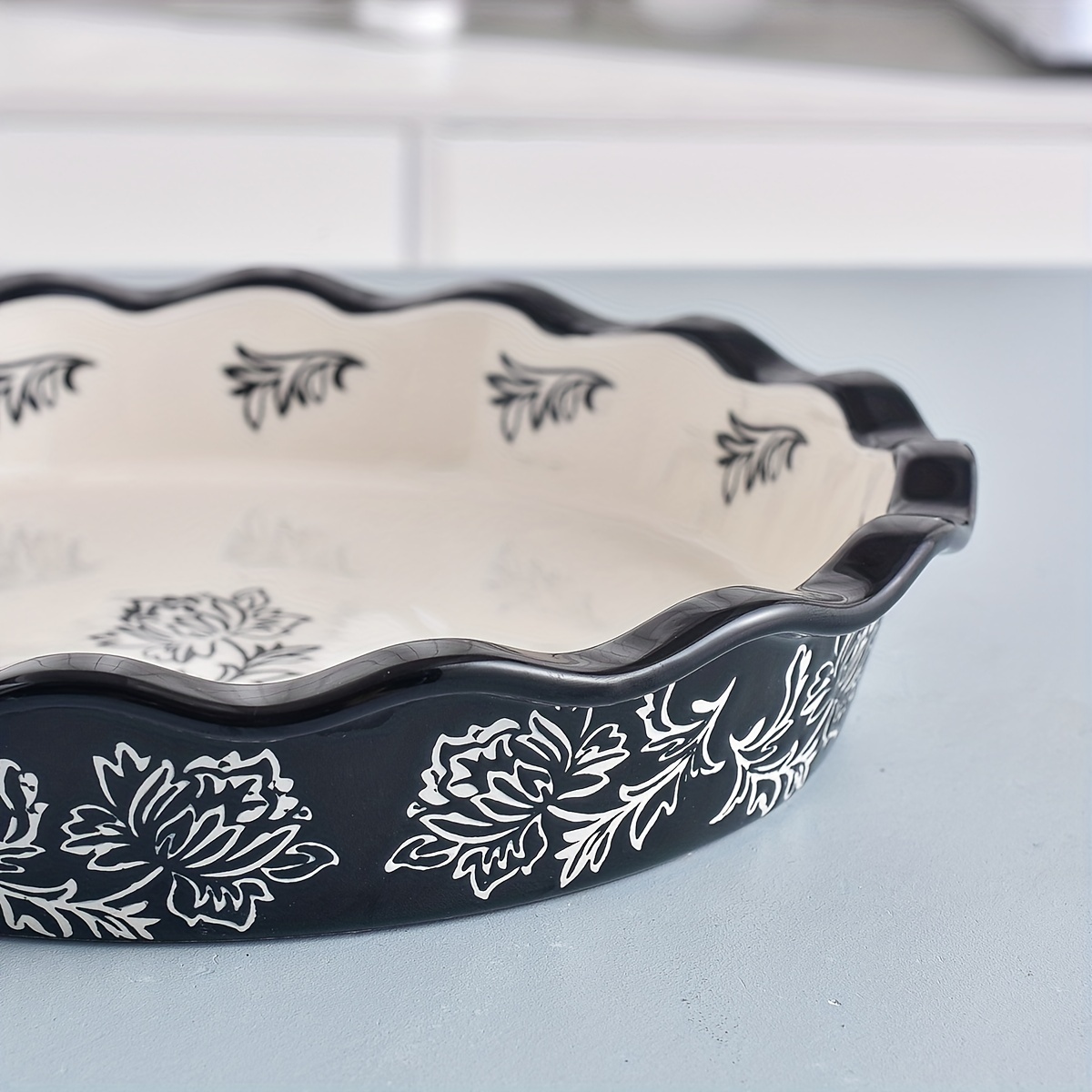 Ceramic Cake Pan – The Essential
