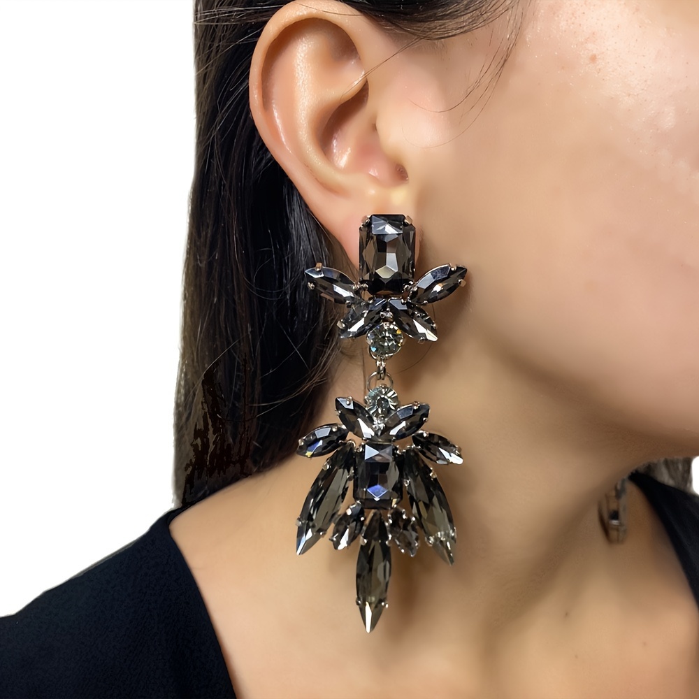 

Exaggerated Black Rhinestone Inlaid Dangle Earrings Simple Luxury Style Copper Jewelry Stage Ear Ornaments