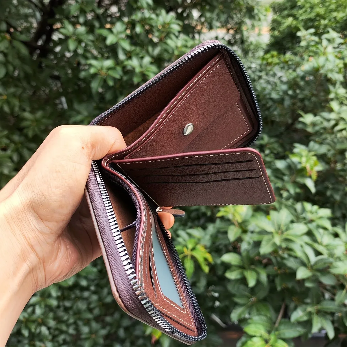 Men's Zipper Around Wallet Large Capacity Leather Bifold Wallet