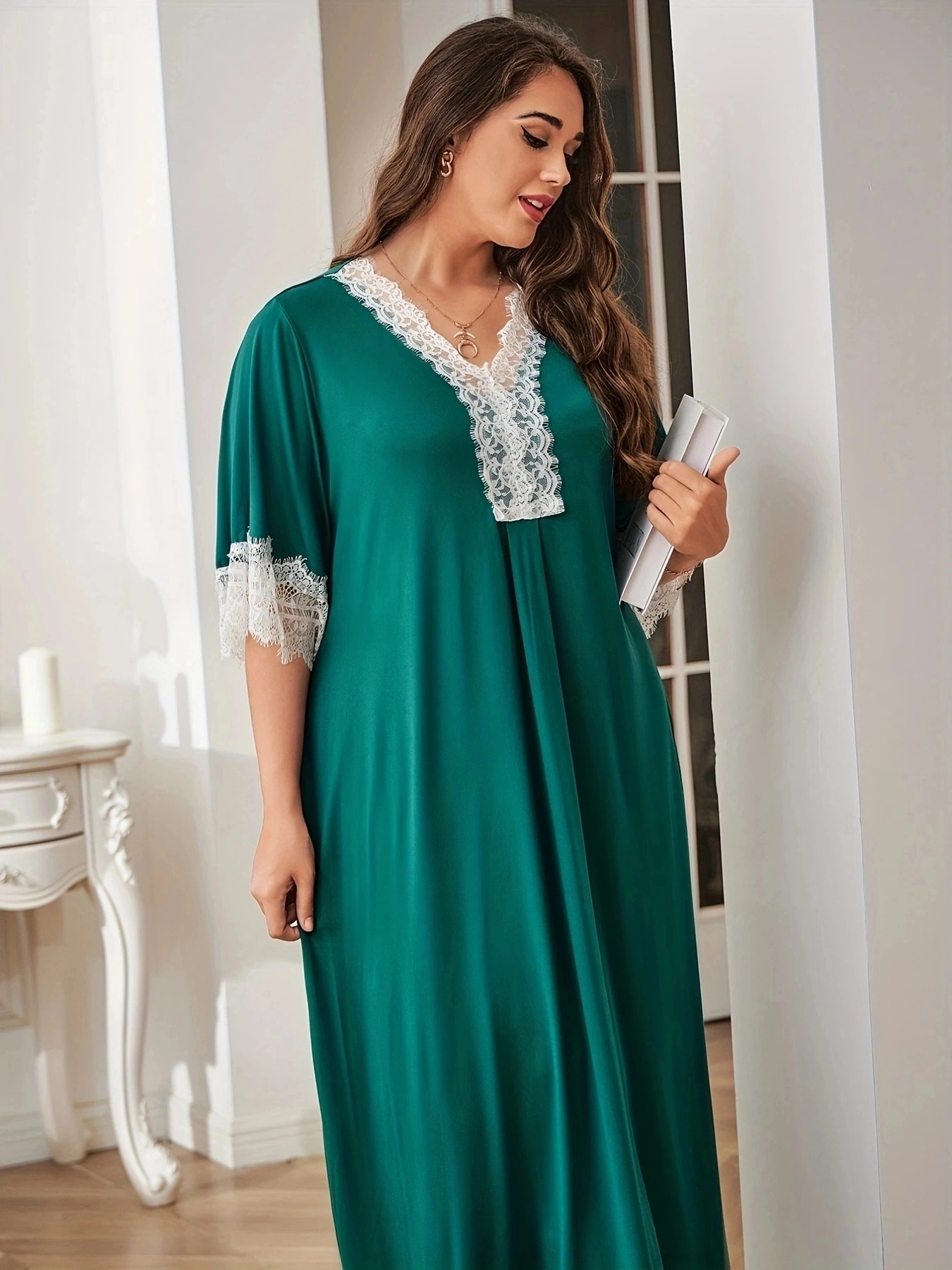 Plus Size Lace Nightgown Set Back Deep V Sleepwear For Women, Sleeveless  And Sexy Homewear T231030 From Catherine002, $2.44