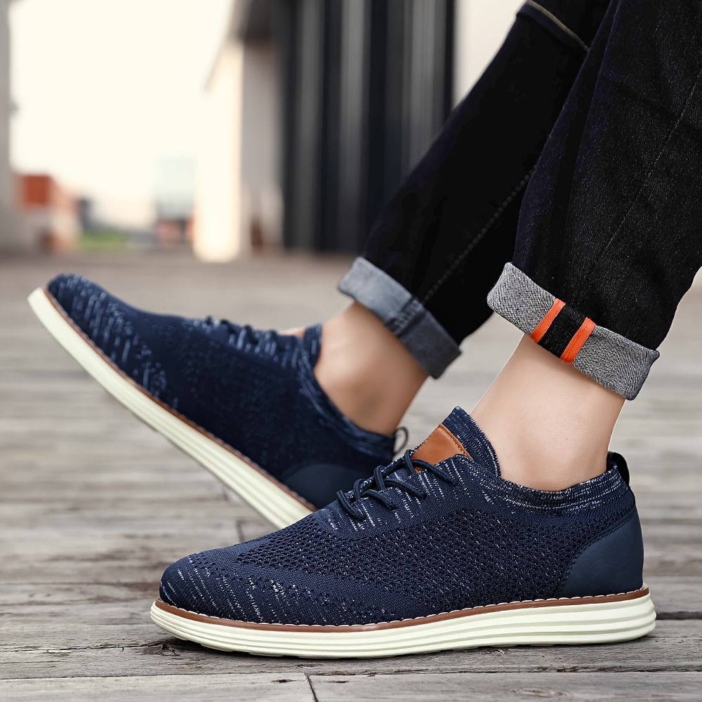 Men's Lightweight Sneakers - Athletic Shoes - Breathable Lace-ups