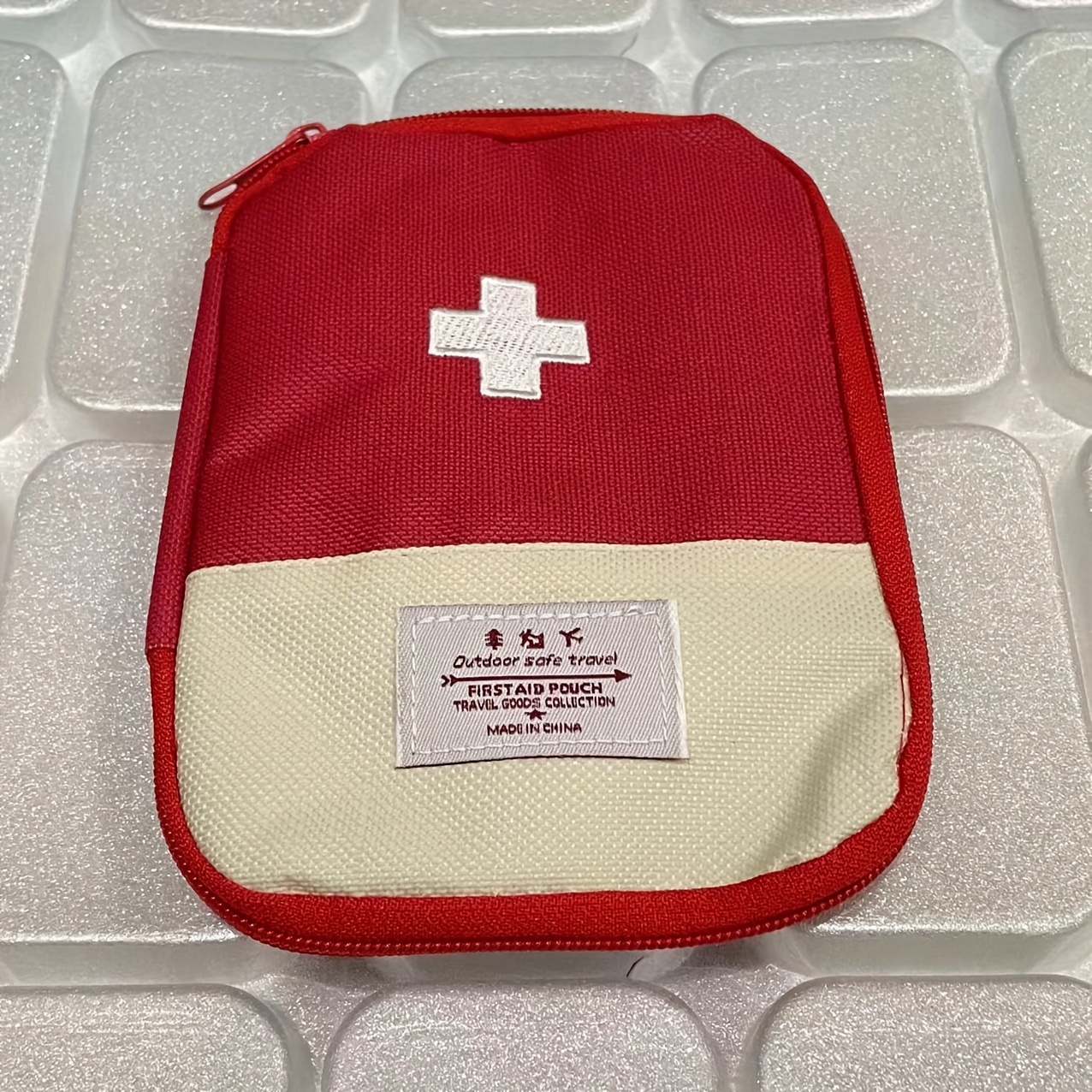 Portable Mini First Aid Kit with High Quality Good Price - China Mini First  Aid Kit, First Aid Kit