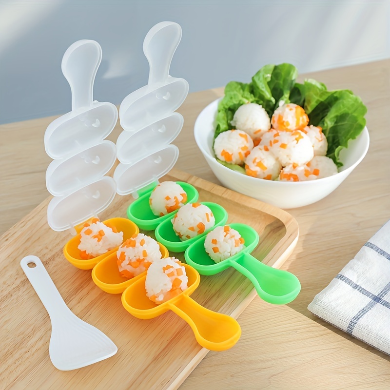 Rice Ball Making Kit Ball Shaped Sushi Molds Shaking Mould with Spoon  Seaweed Embossing Mold for Kids DIY Meal (Yellow) 