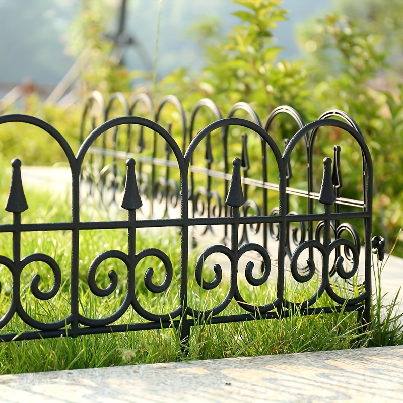 

1pc Decorative Garden Fence, No Dig Rustproof Landscape Folding Fence Ornamental Panel Border Edge Decor Picket Flower Bed Edging For Outdoor Patio Yard (white/black)