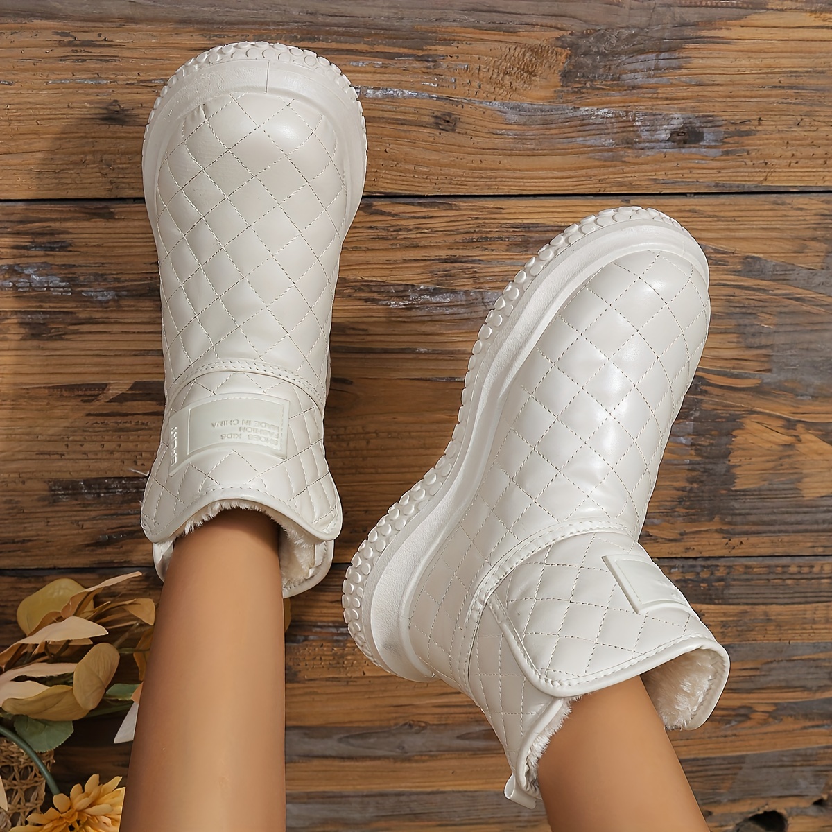 Womens Solid Color Platform Boots Quilted Pattern Slip On Thermal