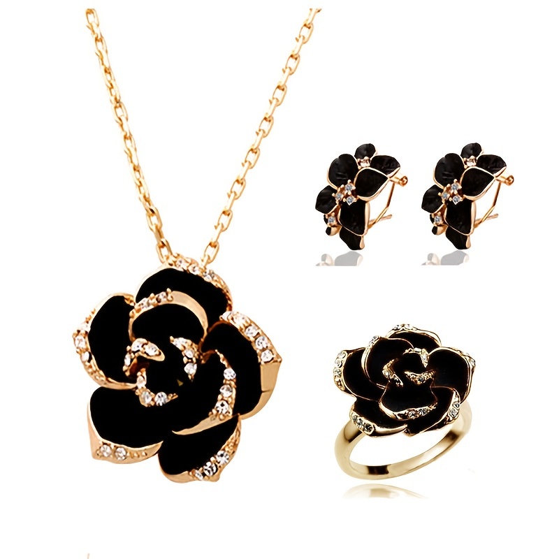 Black & Rose Flower Necklace
