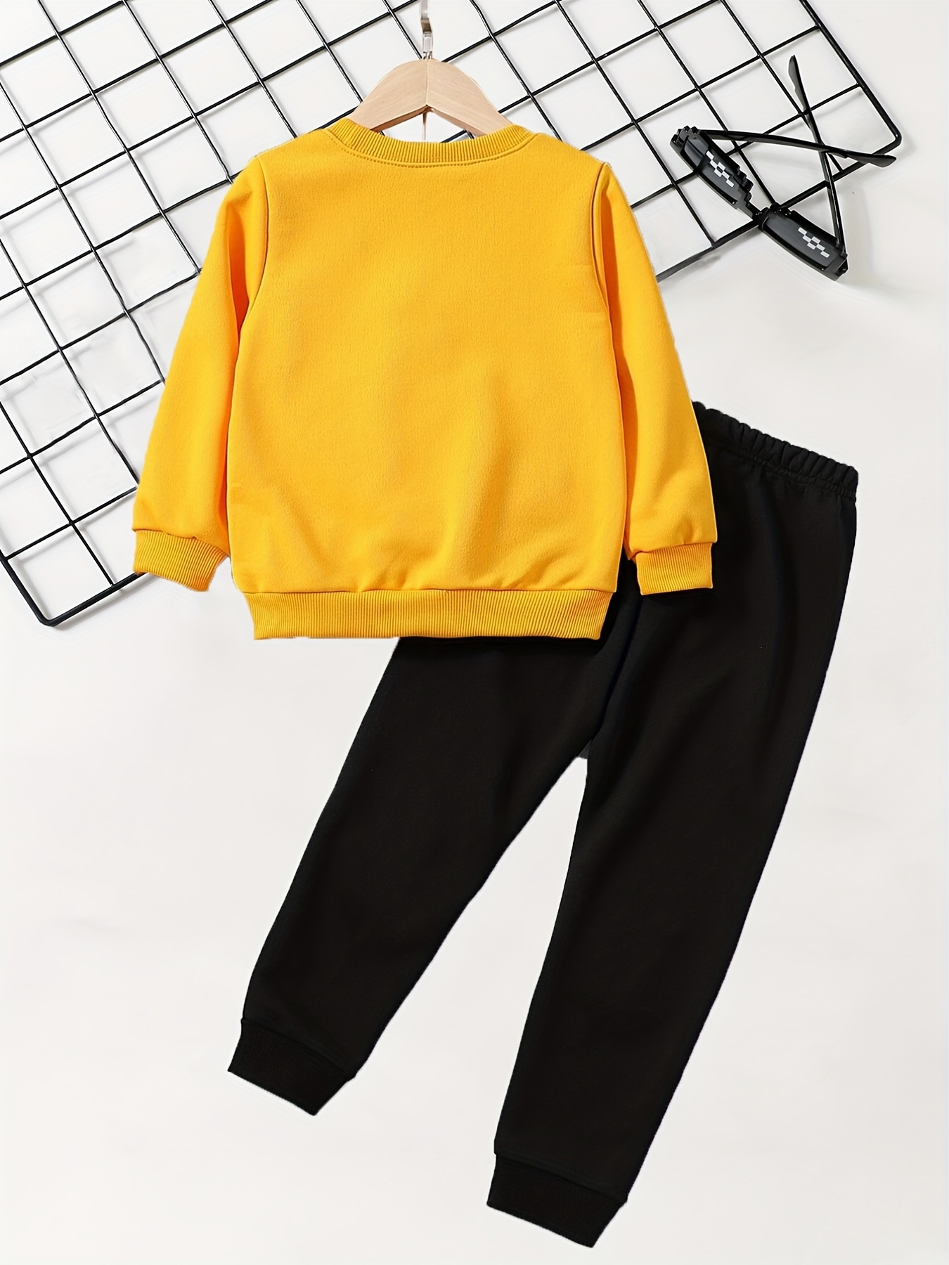 Yellow sweatshirt outfit hot sale