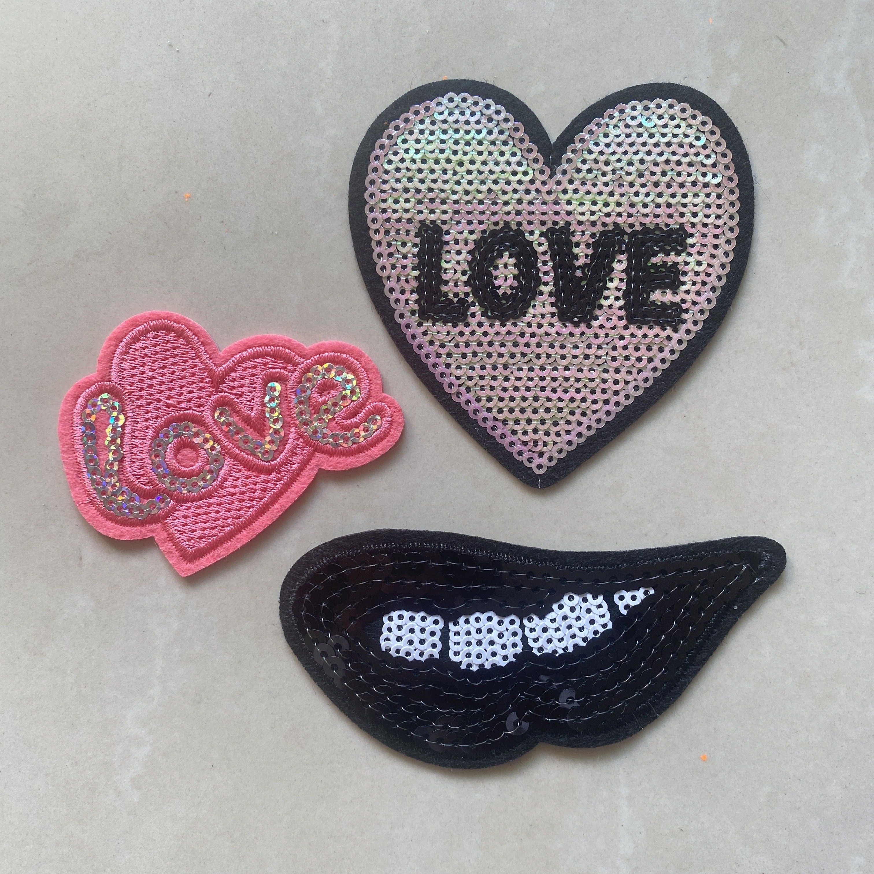 1Pcs Sequined Heart-shaped Pink Colorful Patch Glitter Stickers DIY Fabric  Appliques Embroidered Iron On Coats
