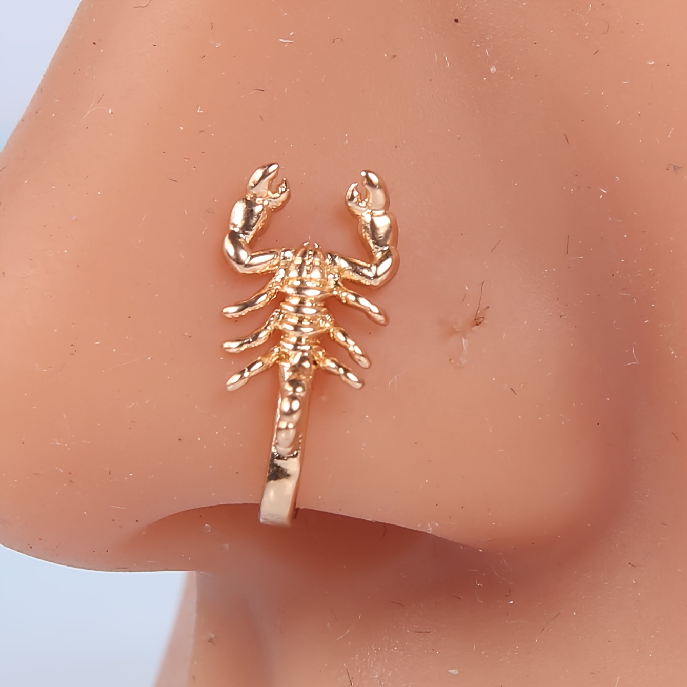 Scorpio nose online ring