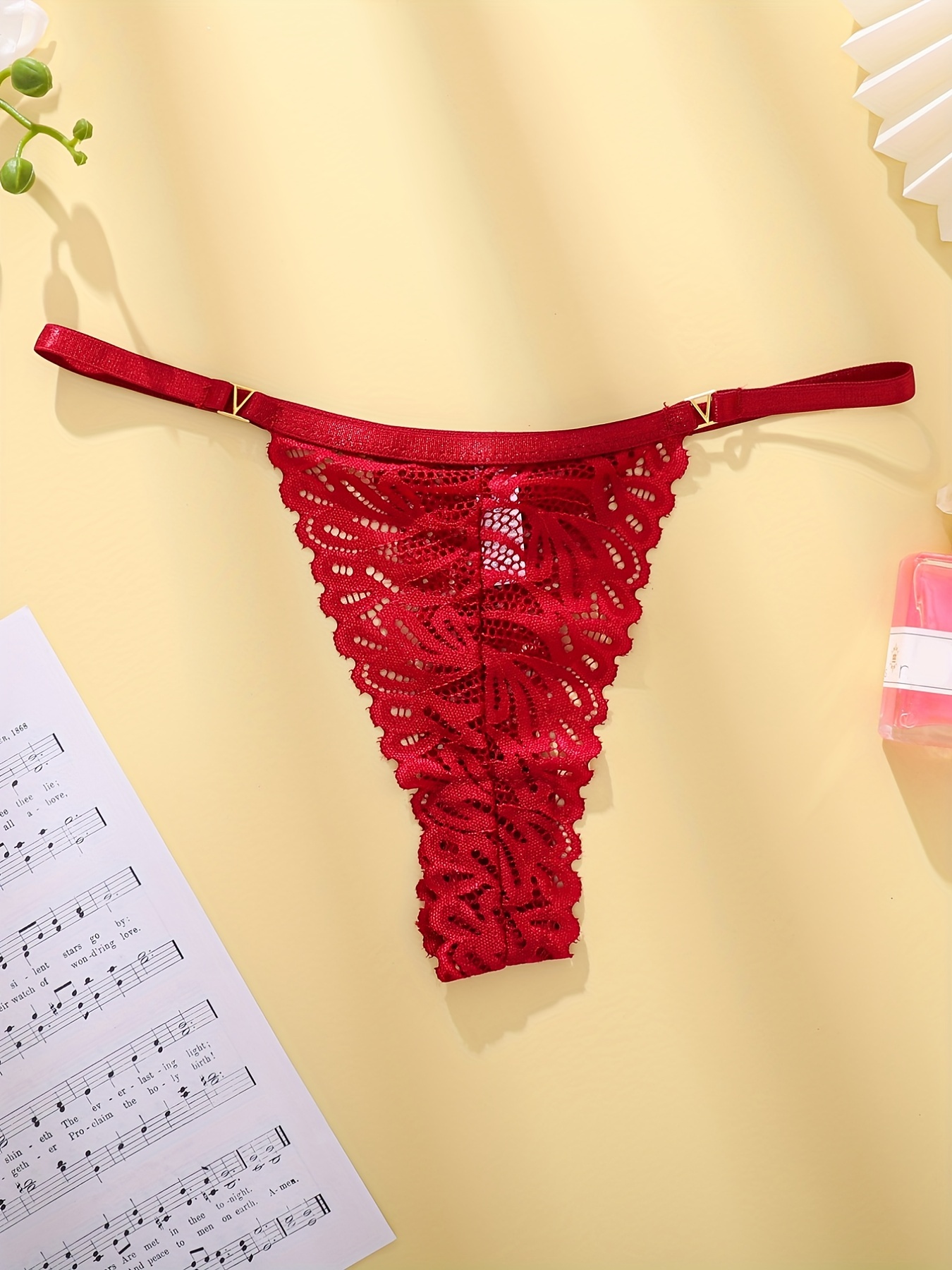 Women's Thongs Lace G String Thin Hollowed Out T Back Low Waist Lingerie See  Through Underwear Panties Pack of 3 (Color : 18, Size : Large) : :  Clothing, Shoes & Accessories