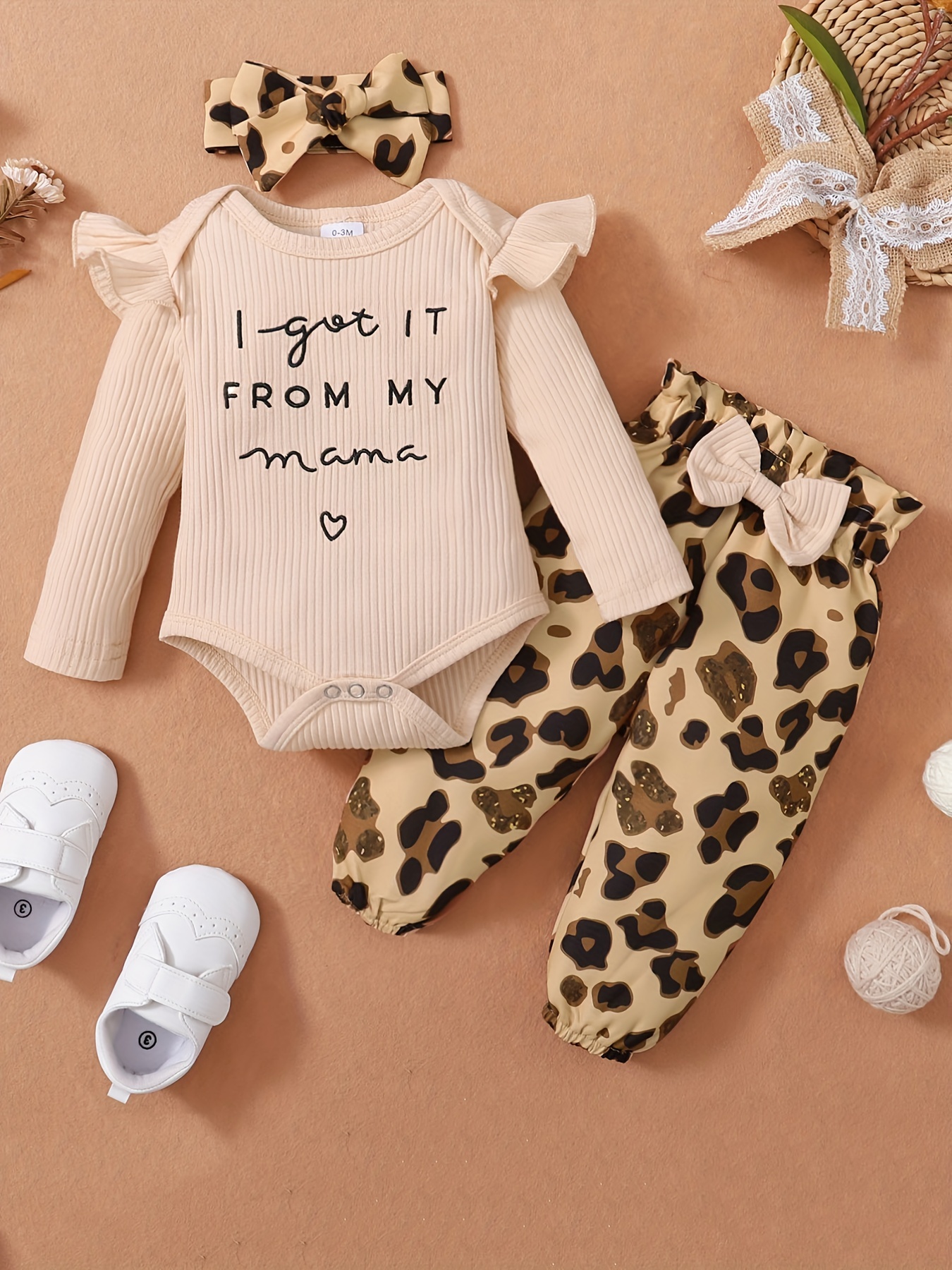 Two-piece Fashion Casual Everyday Design Clothes Set For Newborn Girls,  Solid Color Letter Print Small Flying Sleeve Ruffle Triangle Romper + Cow  Prin