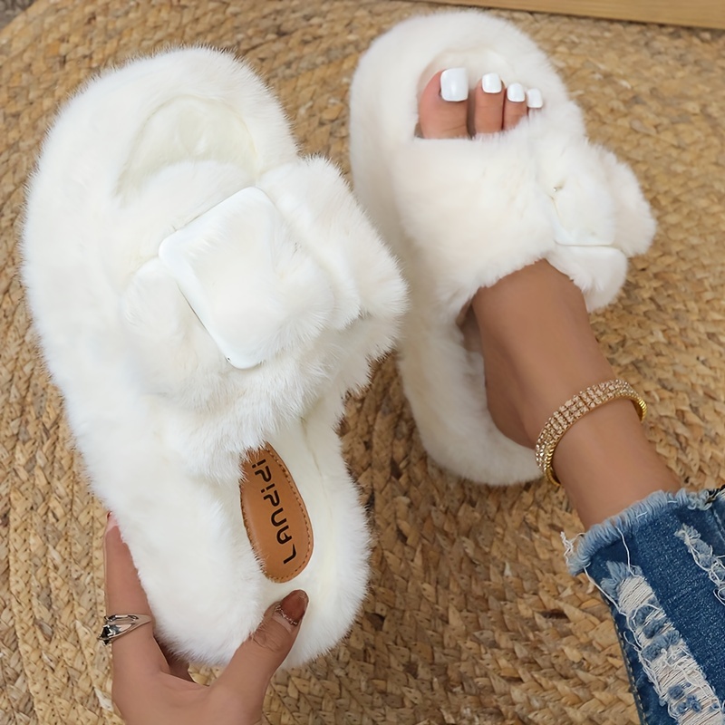 Fluffy slippers 2024 with strap