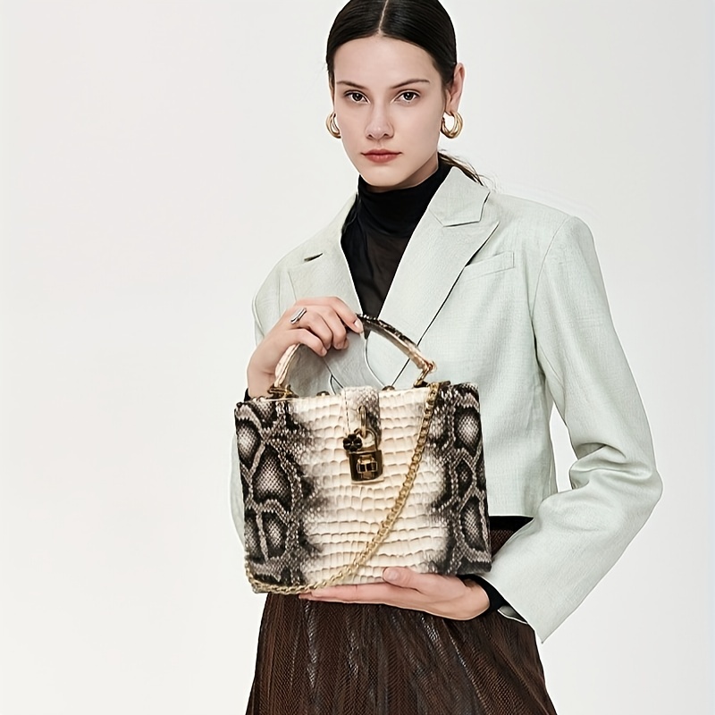 Gray Checkered Purse Handbag with Shoulder Strap, Cute Black Grey Check Plaid Vegan Faux PU Leather Women Designer Handbag