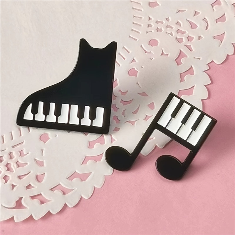 Piano Badge 