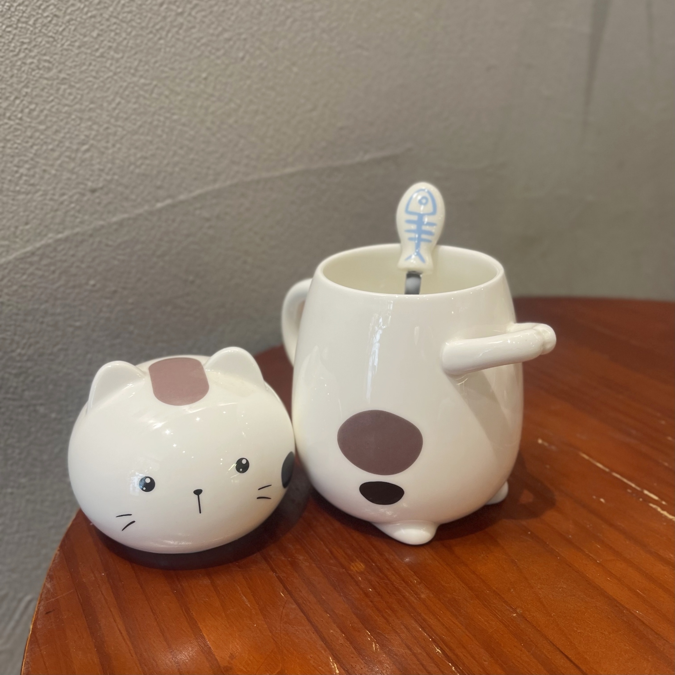  Bonita taza de cerámica para café, té y leche, con bonita tapa  de gatito, cuchara de garra de gato Kawaii, posavasos de gato de anime,  regalo de cumpleaños y Navidad para