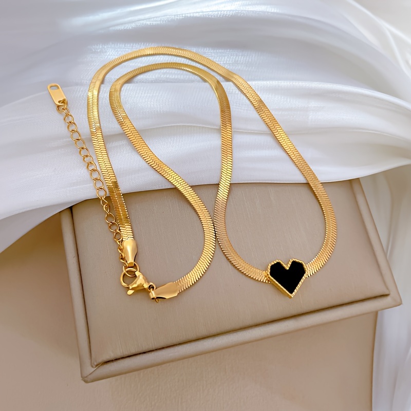 

Stainless Steel Golden Heart-shaped Pendant Snake Chain Necklace For Women, Party Jewelry