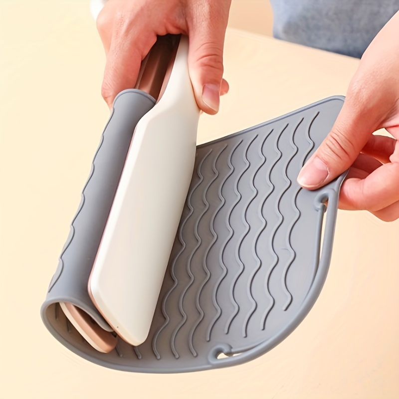 1 Heat Resistant Silicone Mat Pad Pouch for Flat Iron Curling Iron Hot Hair  Tool