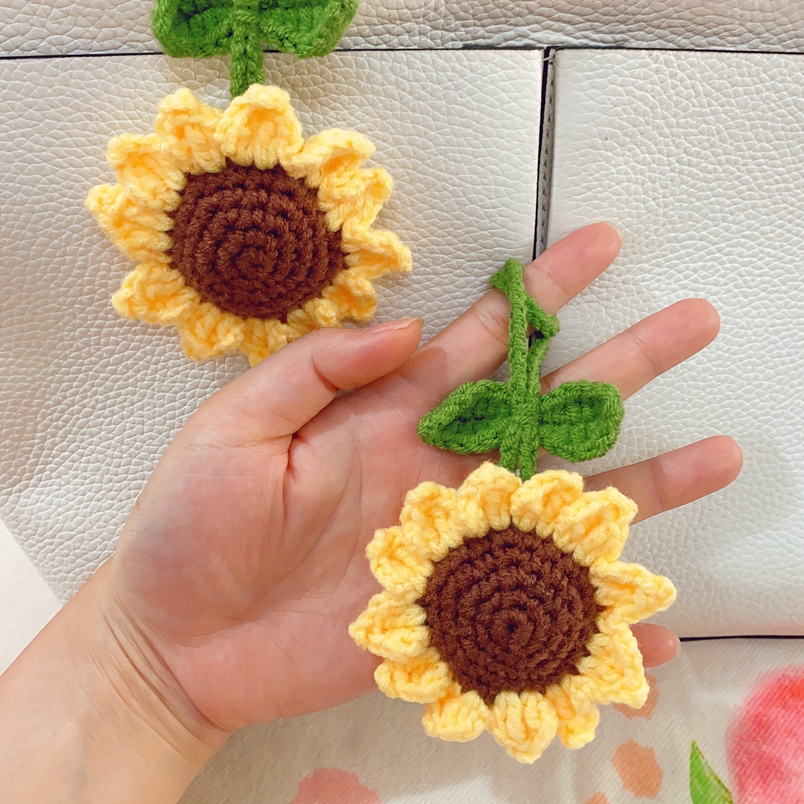 Handmade Knitted Flower Keychain Keyring For Women Girl