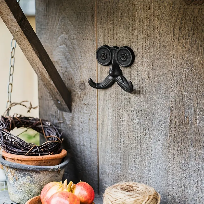 1pc Metal Wall Hook, European Vintage Country Industrial Wind Hook, Cast  Iron Art Beard Style Hook, Wall Hanging Decoration, Home Garden Decorative  Ke