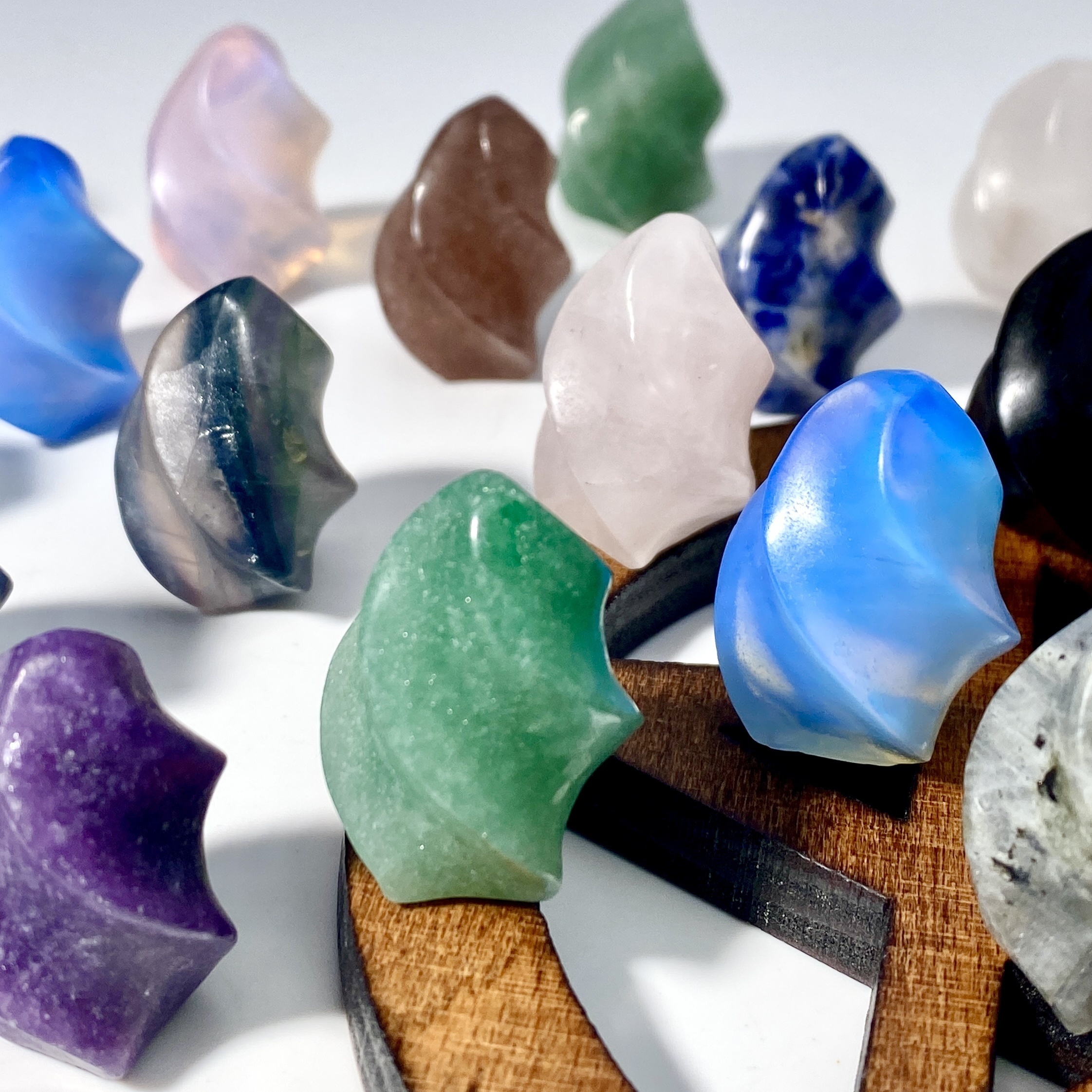 Natural Crystal Flame Carving Healing Stone
