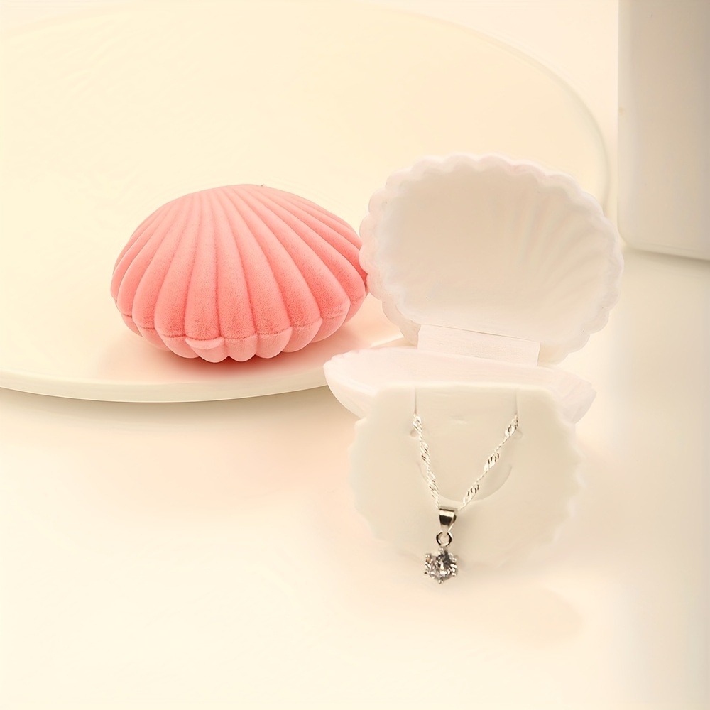 Small Shell Flocking Jewelry Box