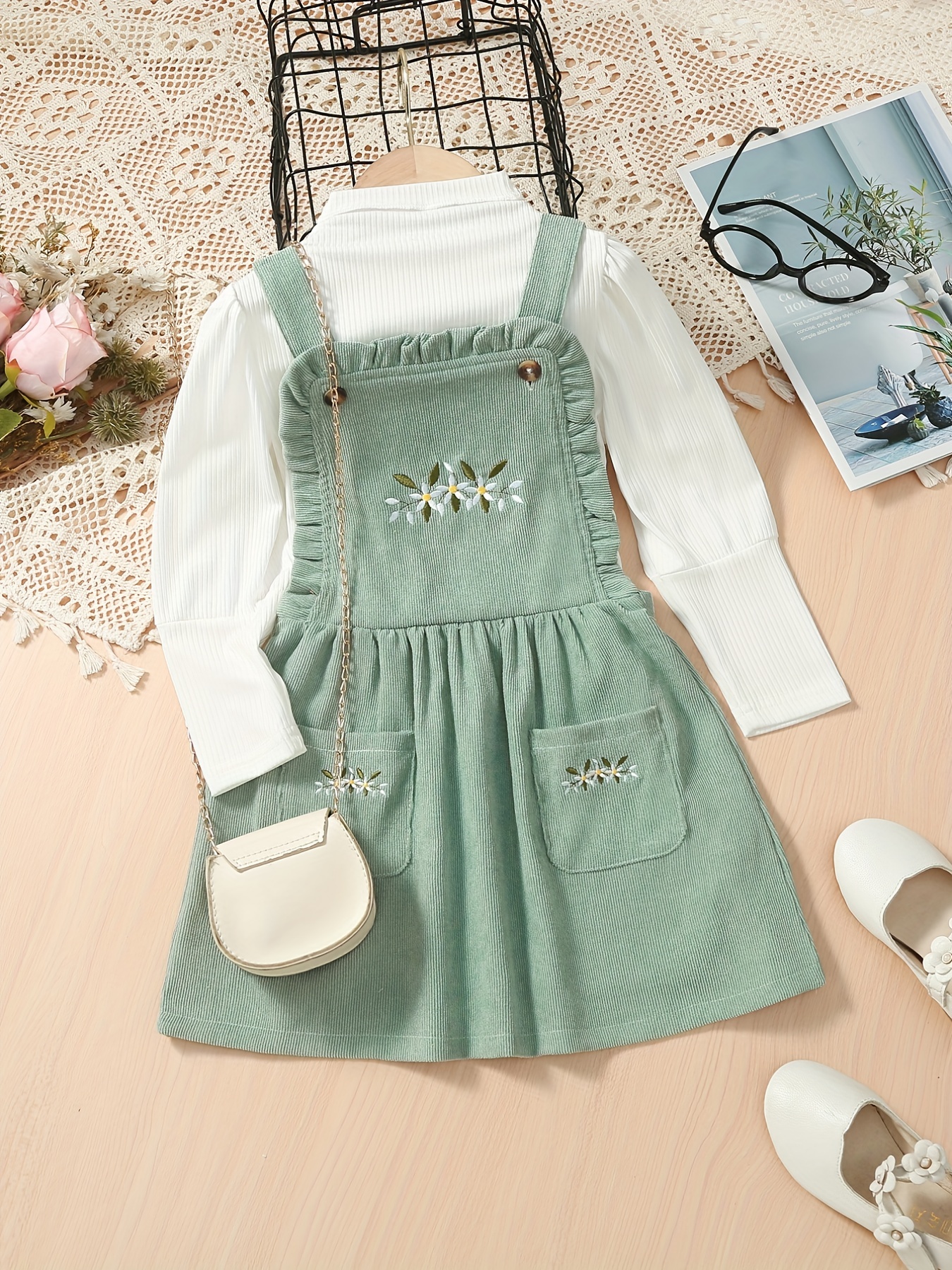 2pcs Baby Girl Solid Ribbed Ruffle Long-sleeve Romper and Corduroy Overall Dress Set