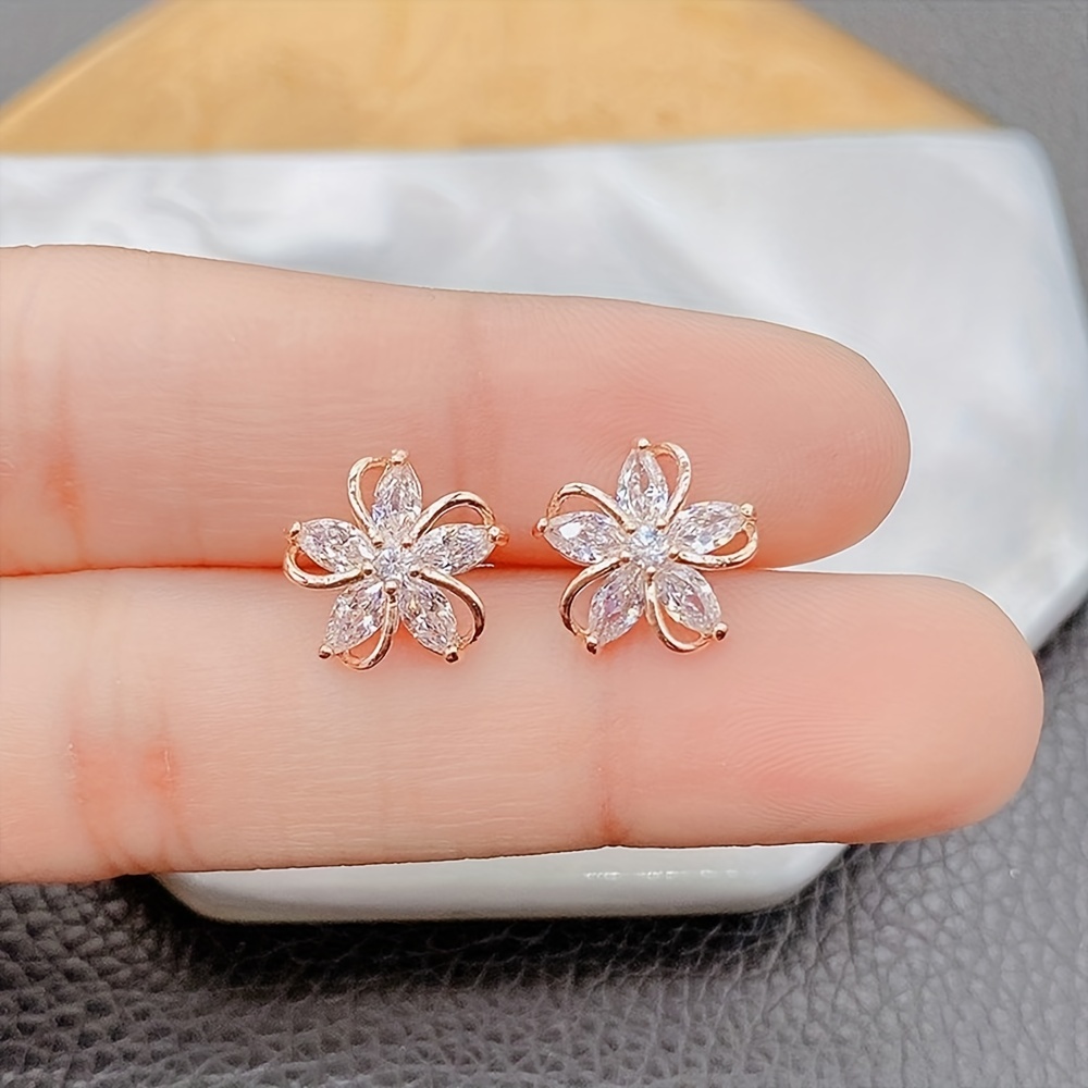 

Exquisite Flower Design With Shiny Zircon Decor Stud Earrings Sexy Cute Style Copper 14k Gold Plated Jewelry Female Gift