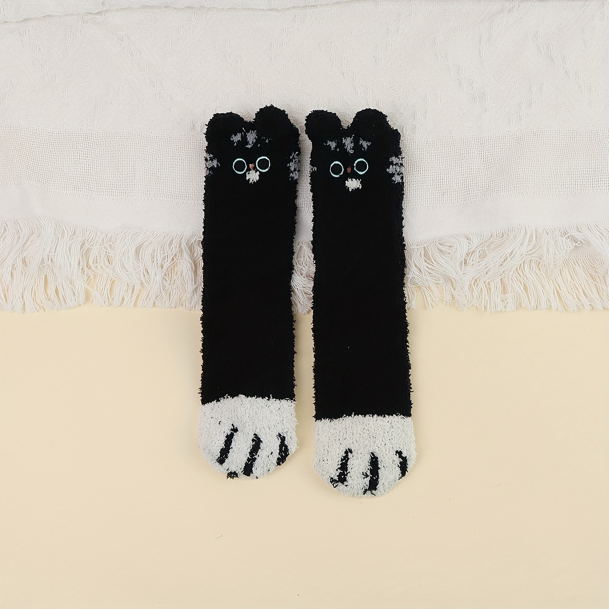 A Pair Girl's Cat Paw Pattern Embroidered Crew Socks Comfy - Temu United  Arab Emirates