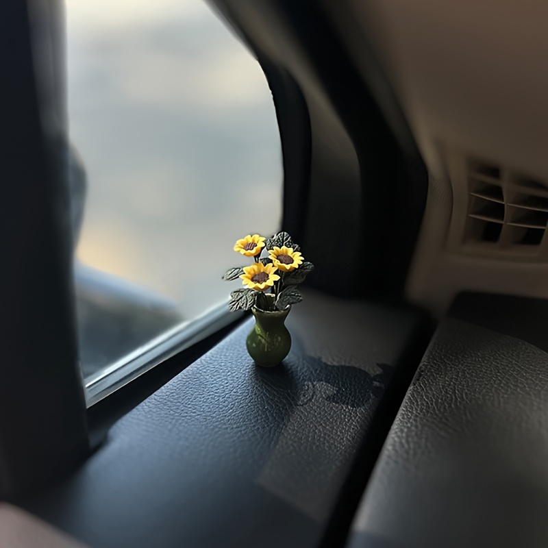 

Ceramic Sunflower Car Vase Decoration, Vintage Artistic Interior Accessory, Aesthetic Automotive Ornament