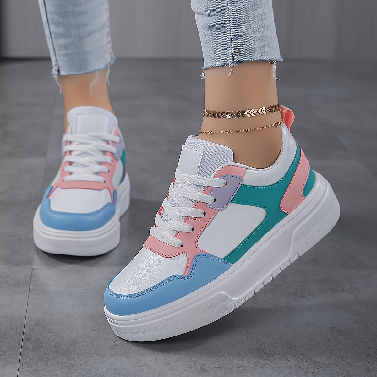 Trendy women sale sneakers 2019