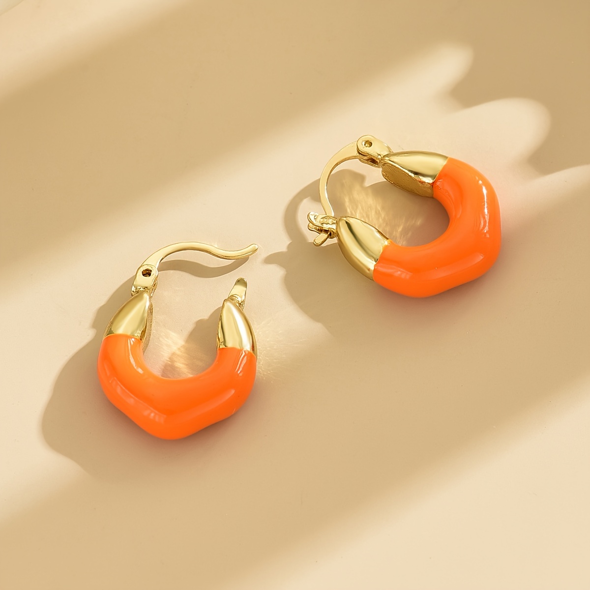

Colorful Enamel Design Enamel Hoop Earrings Vintage Elegant Style Personality Ear Ornaments Trendy Gifts For Women